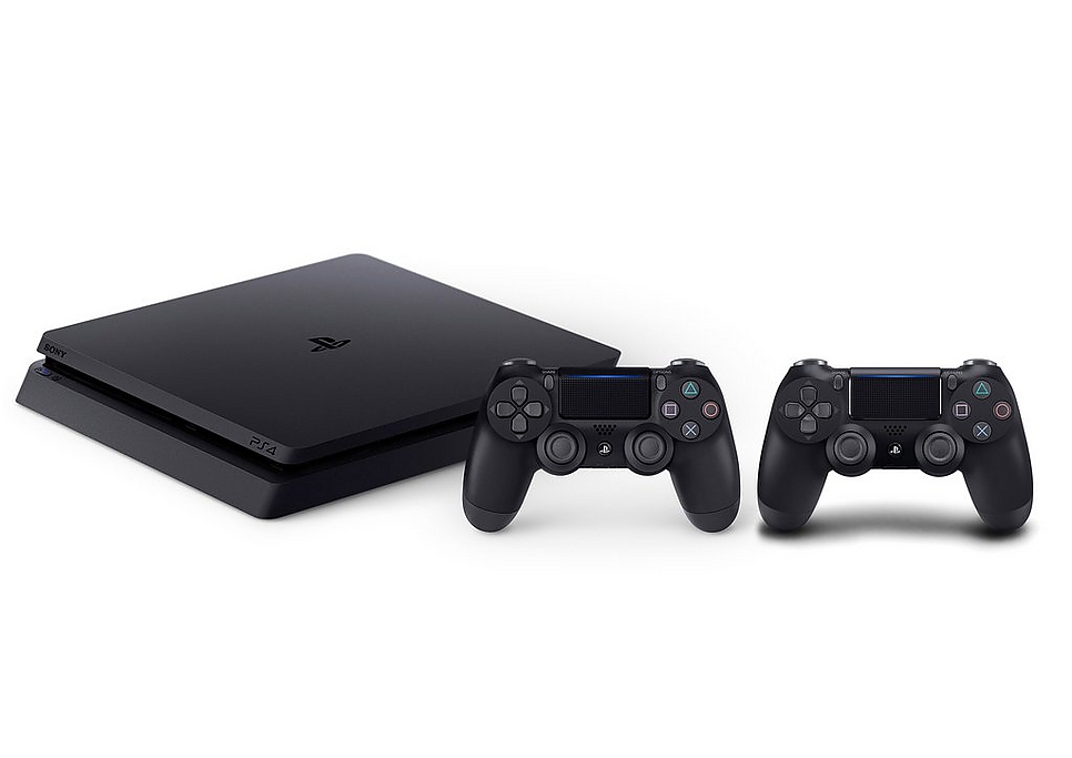 PlayStation Slim (1 TB) + 2 Controllers kopen voor de PS4 - prijs op